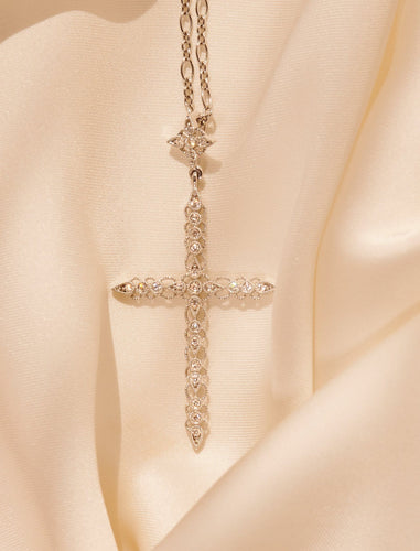 Céleste Gold and diamonds pendant